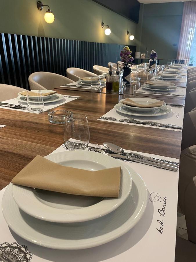 Hotel Restaurant Kod Barica Grude Bagian luar foto